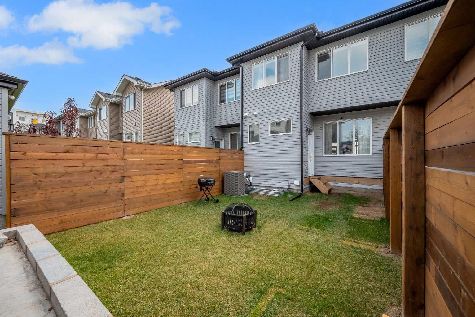 250 Carrington Gate NW