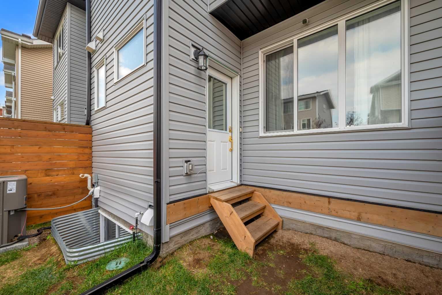 250 Carrington Gate NW