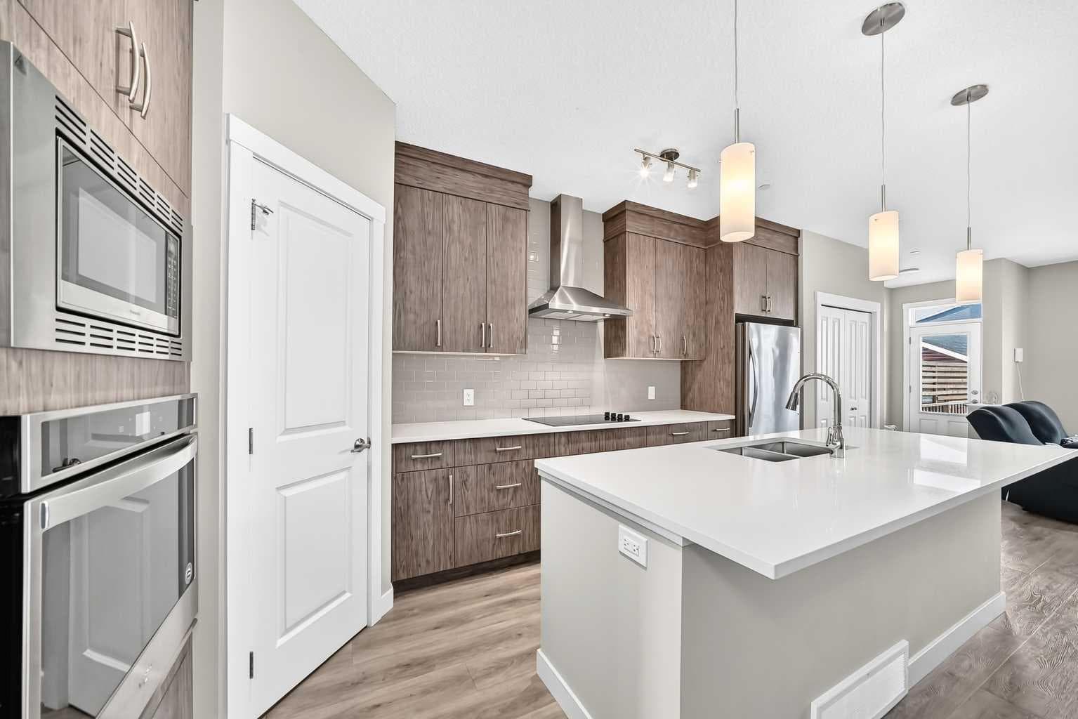 75 Howse Crescent NE