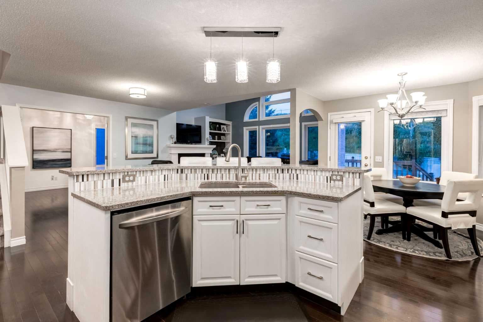 331 Sierra Madre Court SW