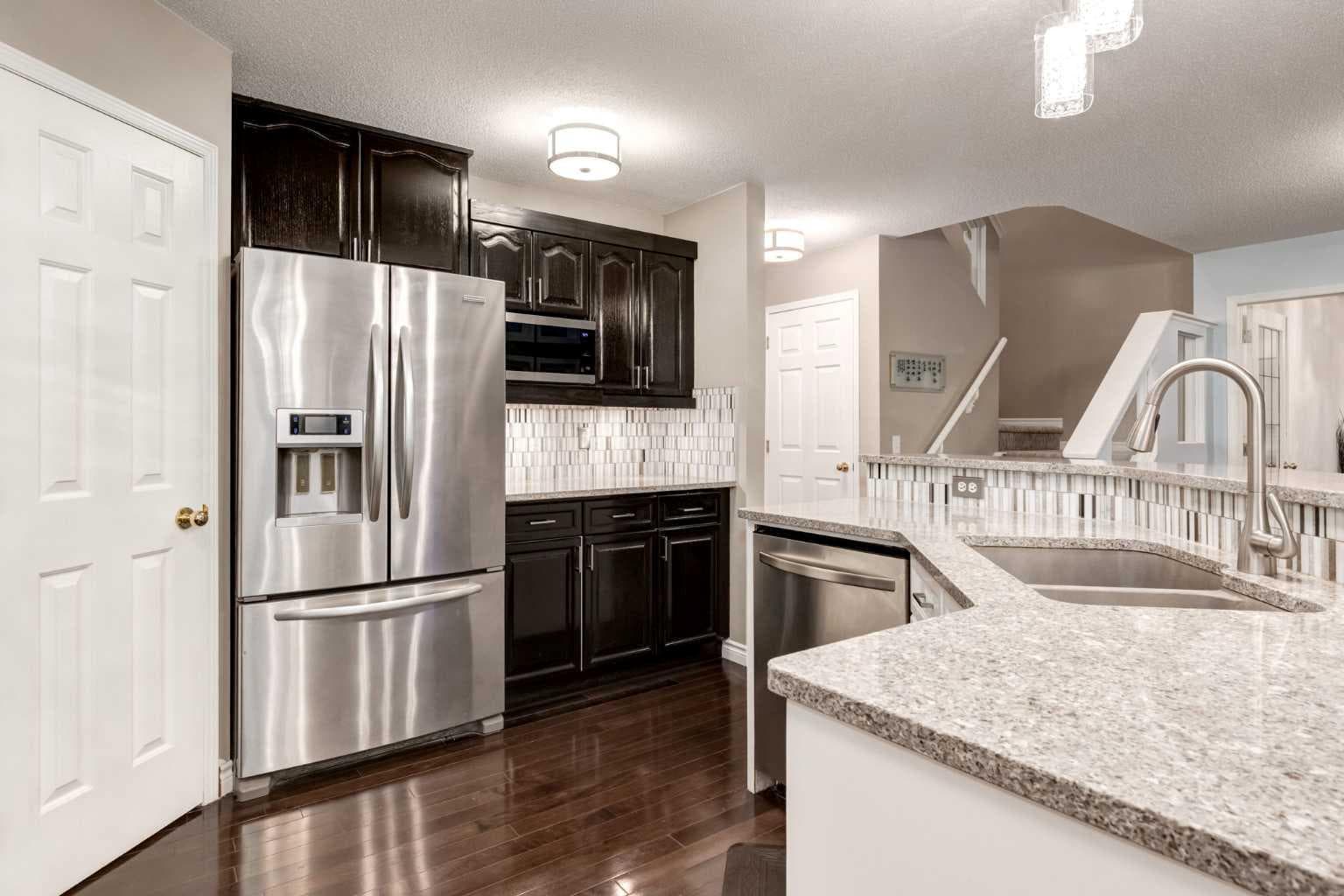 331 Sierra Madre Court SW