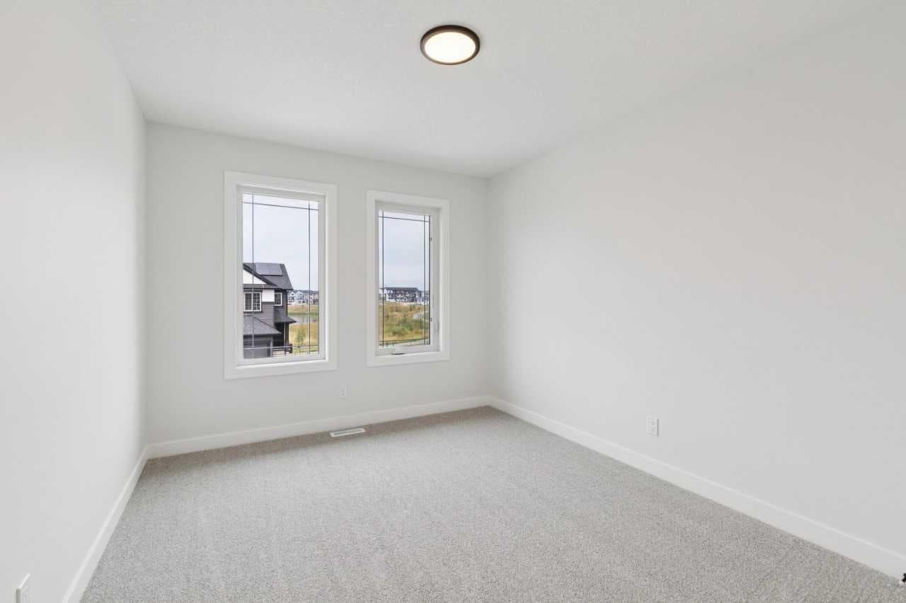 43 Hotchkiss Avenue SE