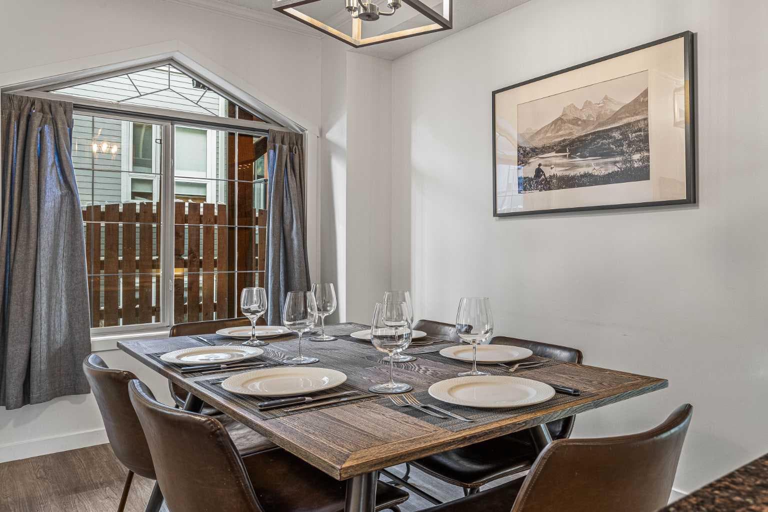 122, 140 Kananaskis Way 