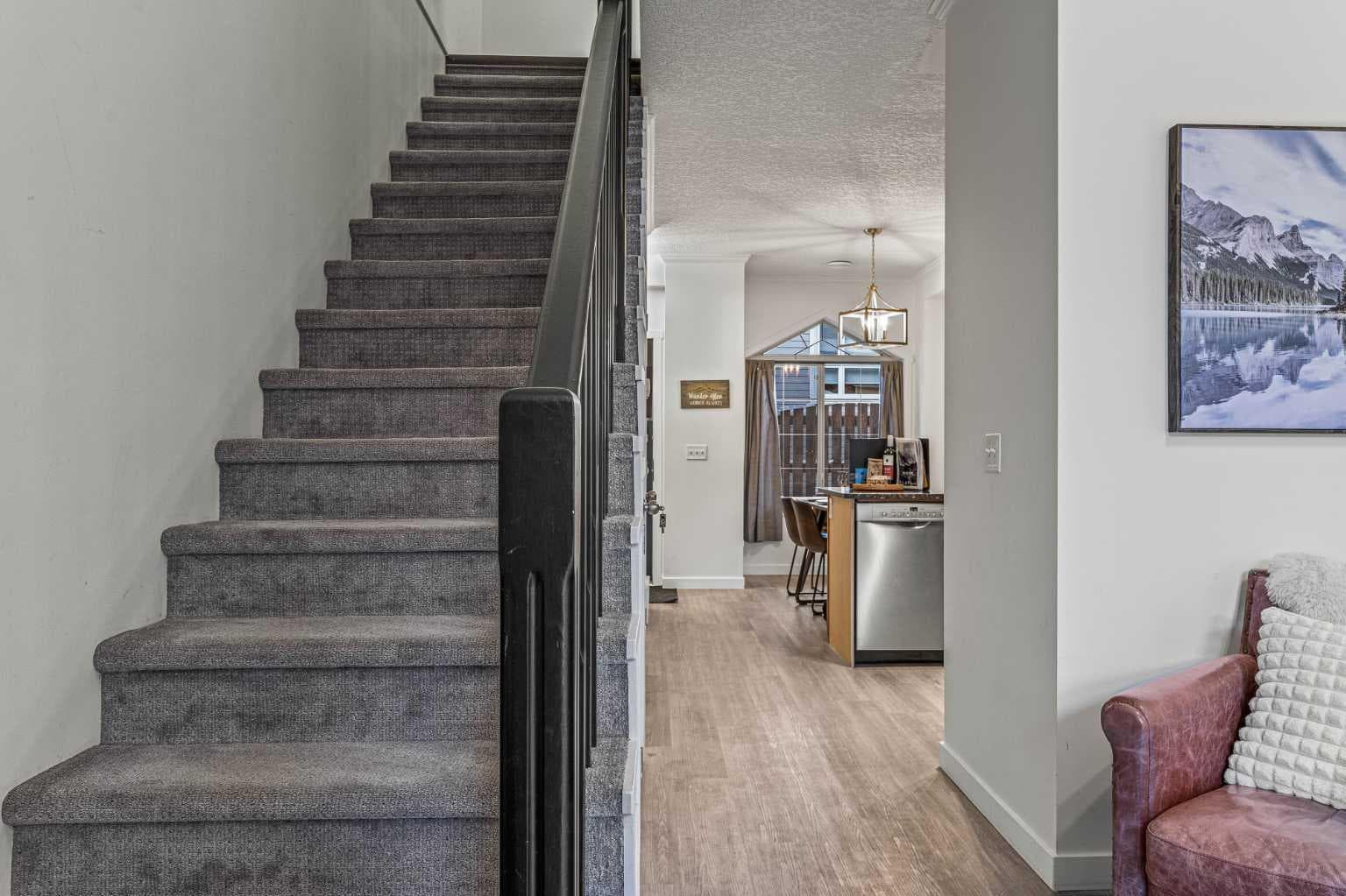 122, 140 Kananaskis Way 