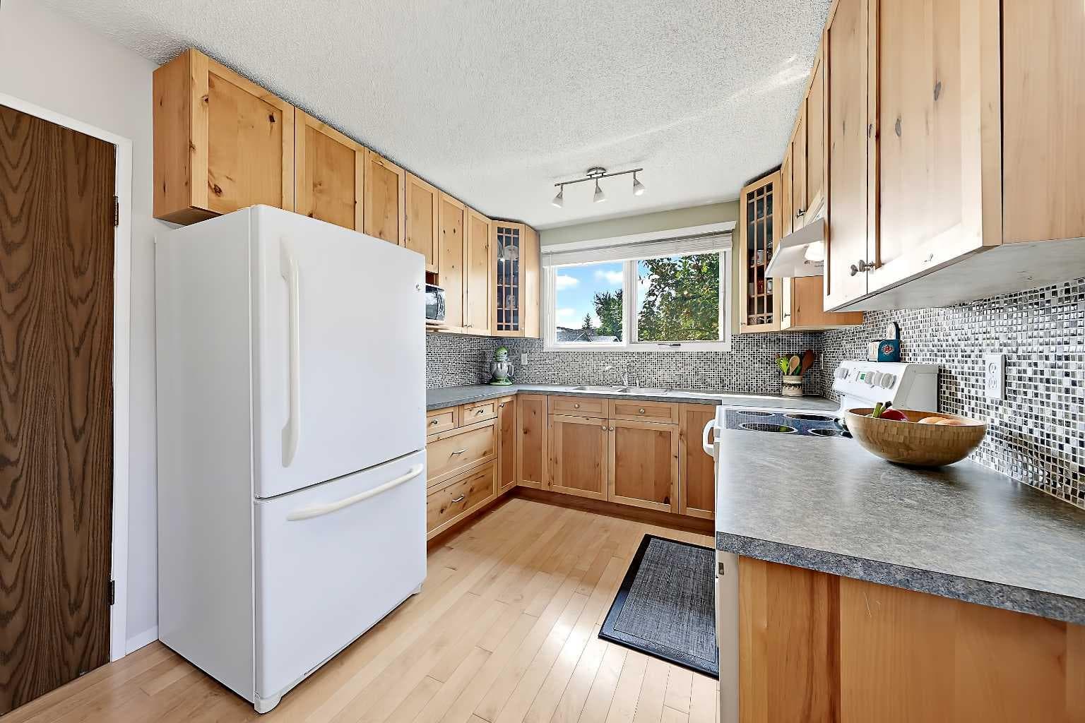 40 River Valley Crescent SE