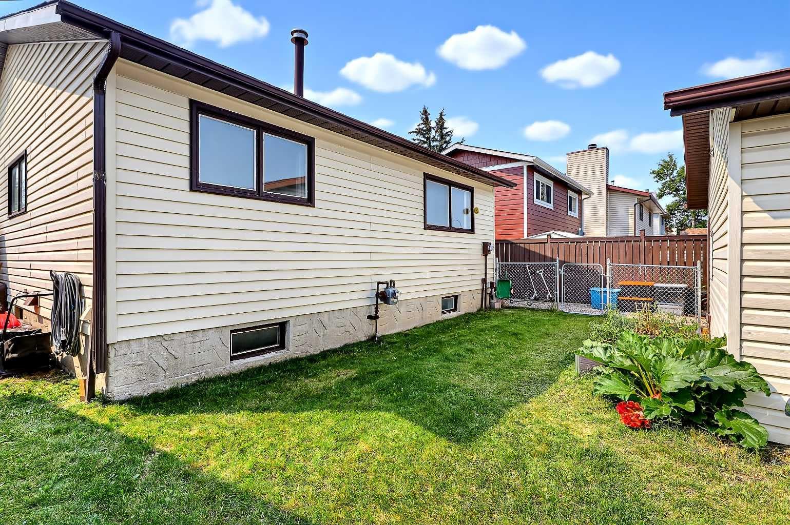 40 River Valley Crescent SE