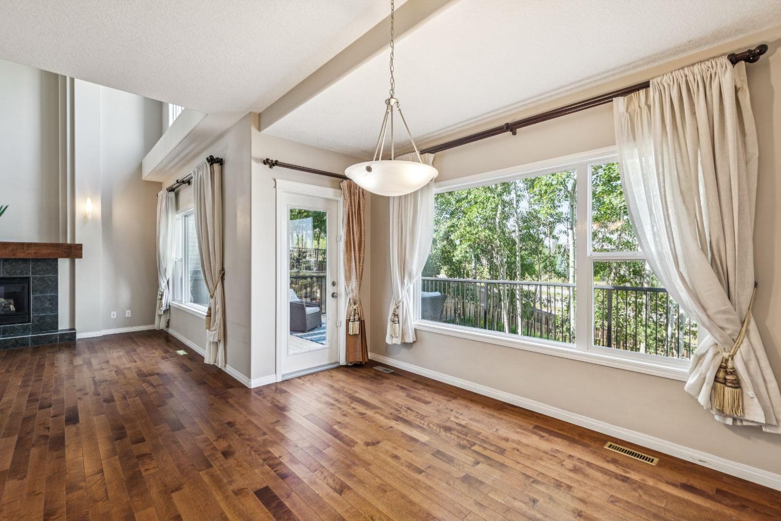 91 St Moritz Terrace SW