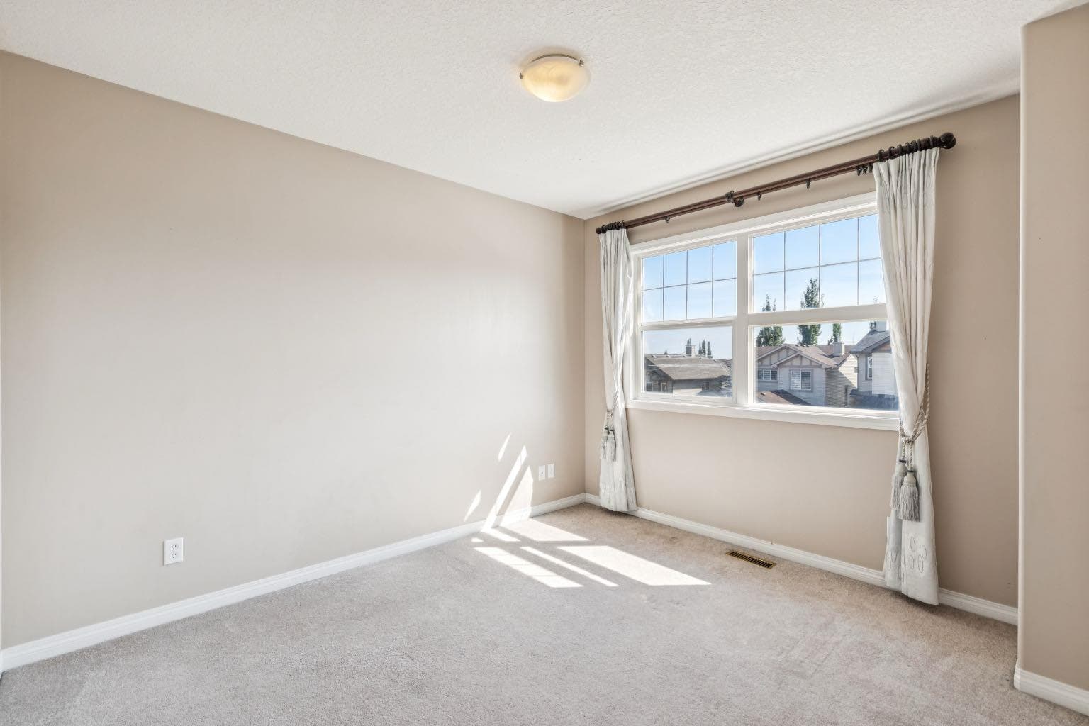 91 St Moritz Terrace SW