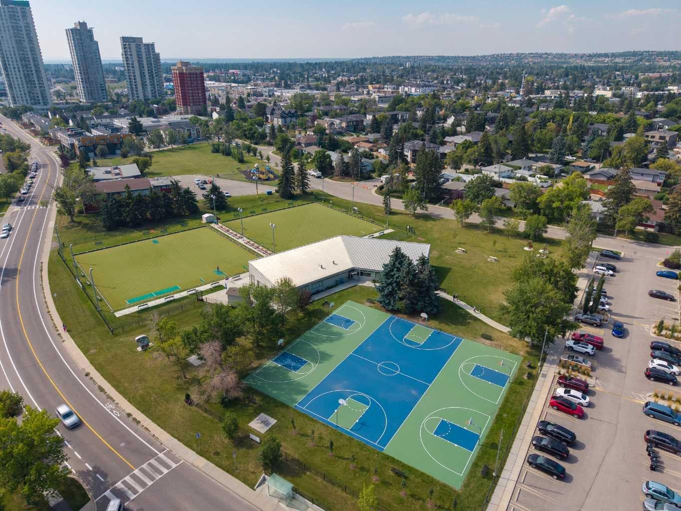311, 2 Hemlock Crescent SW