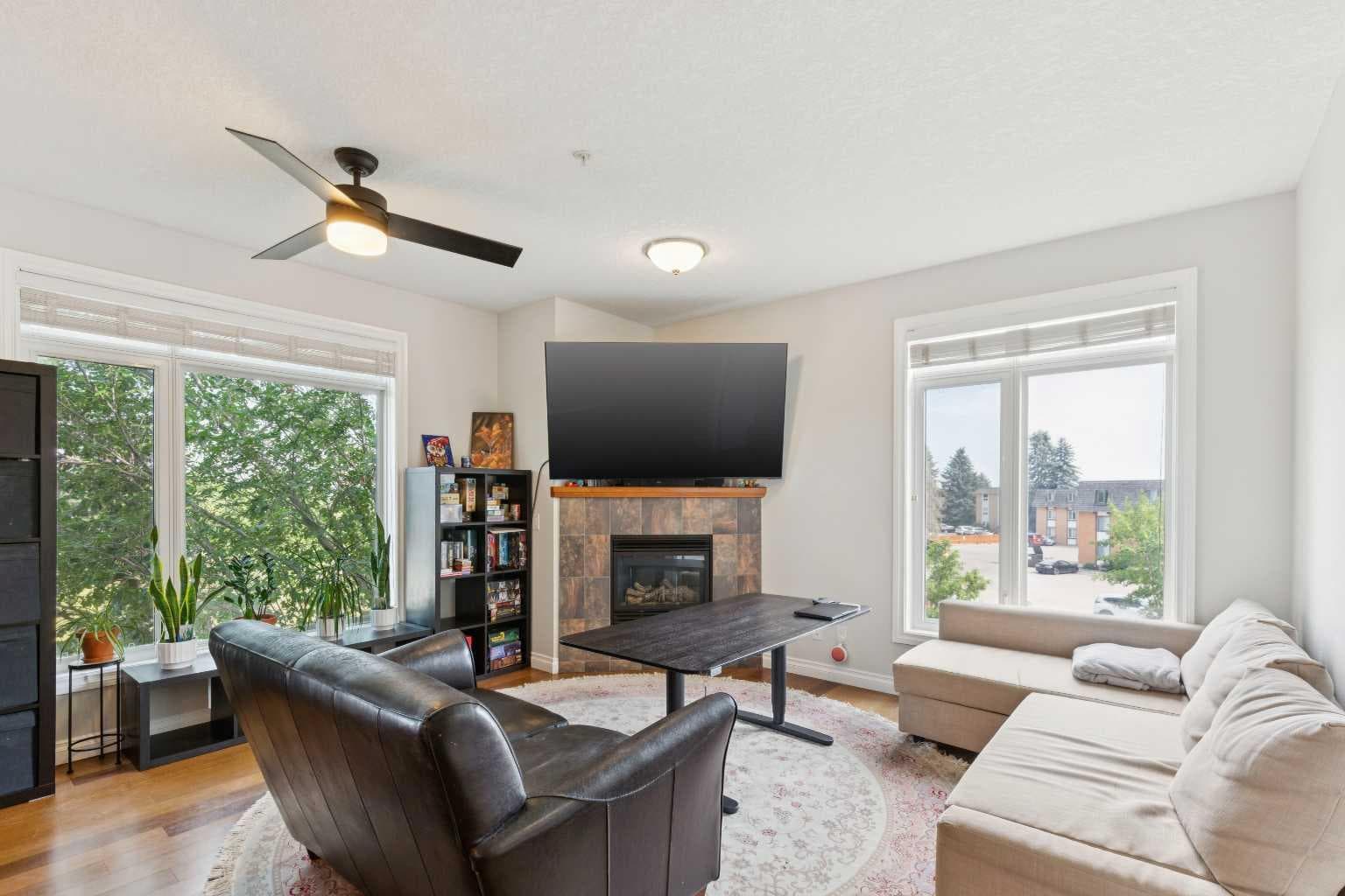 311, 2 Hemlock Crescent SW