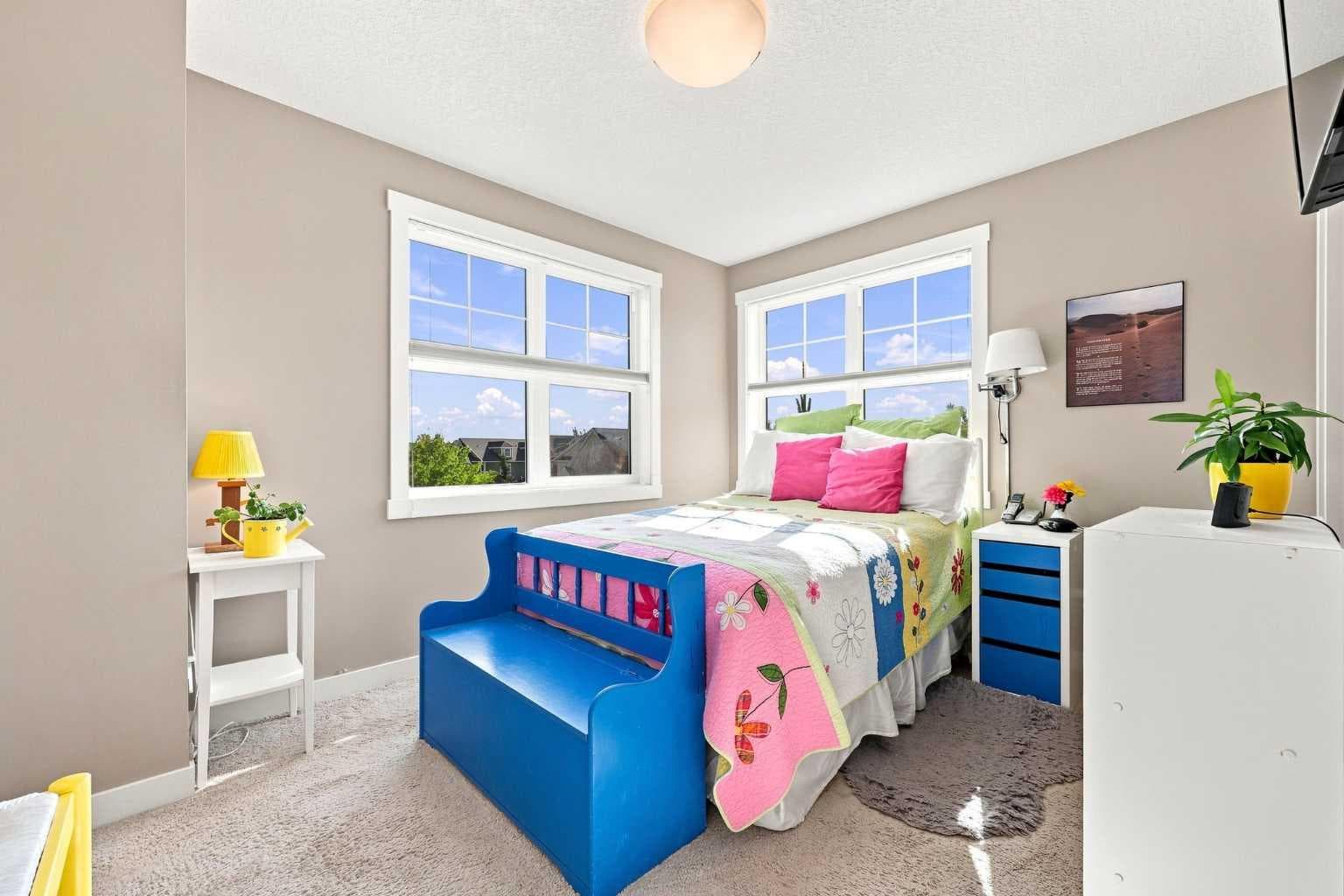 345 Mckenzie Towne Gate SE