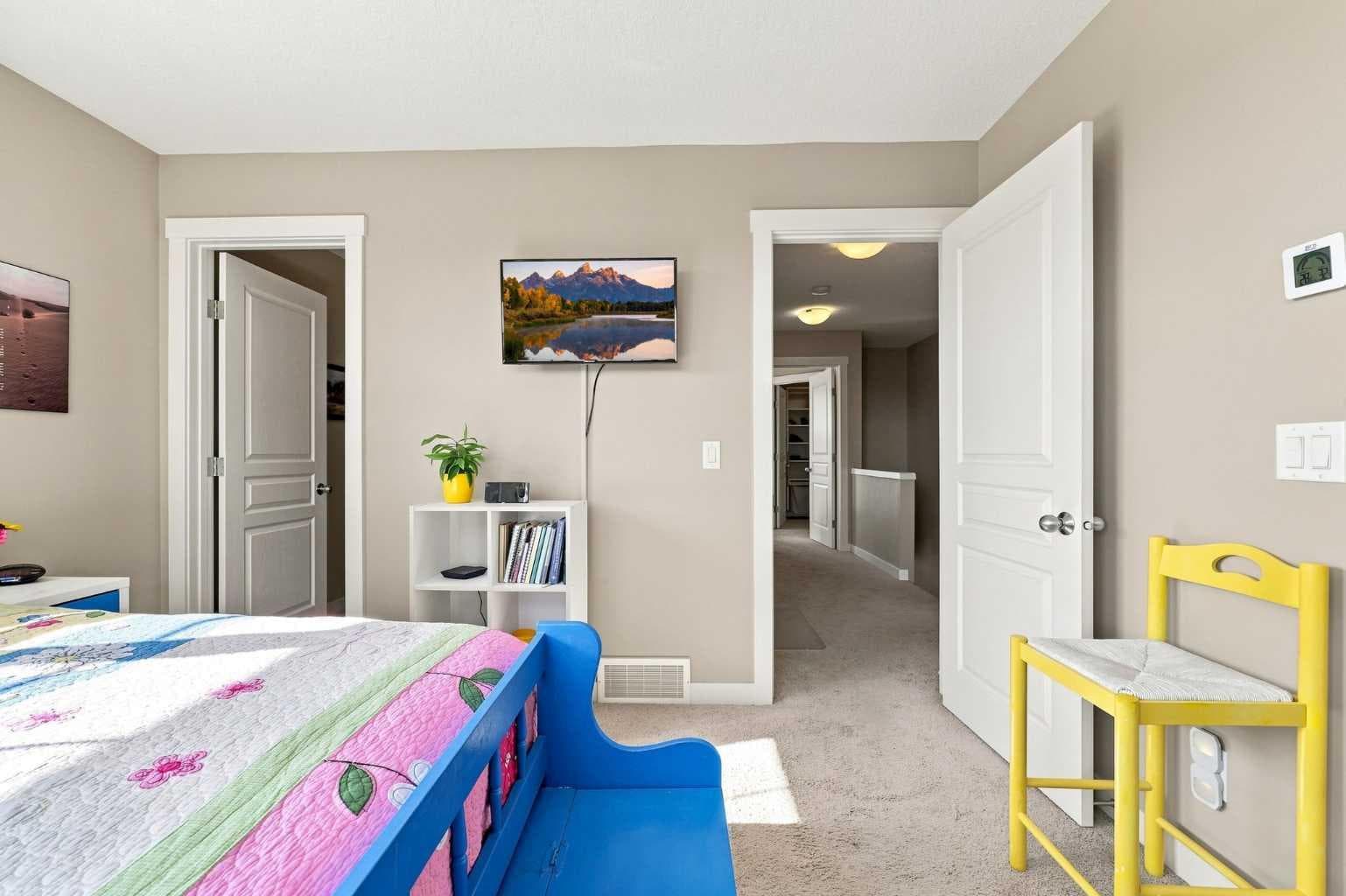 345 Mckenzie Towne Gate SE