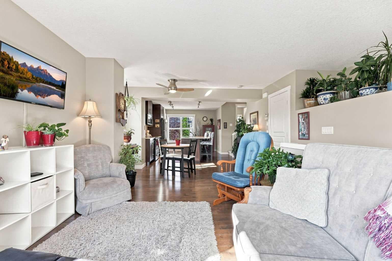 345 Mckenzie Towne Gate SE