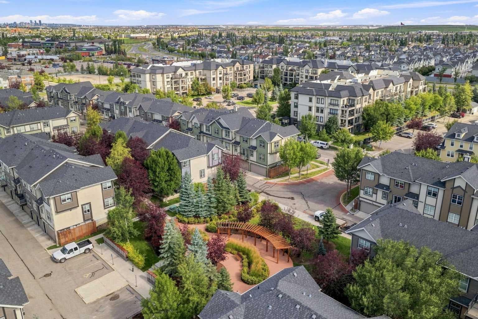 345 Mckenzie Towne Gate SE