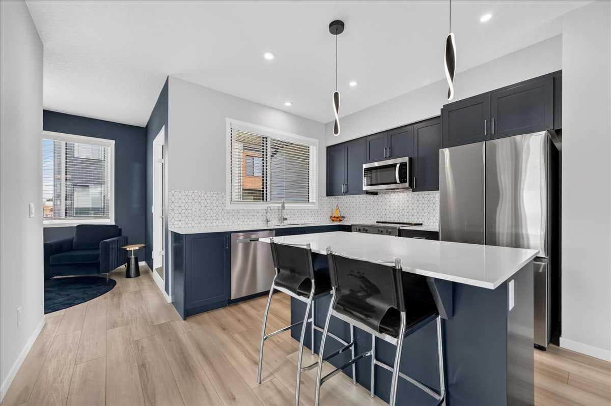 401, 81 Midtown Boulevard SW