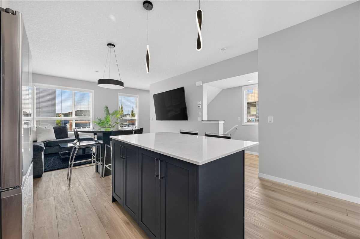 401, 81 Midtown Boulevard SW