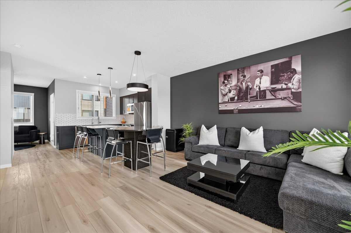 401, 81 Midtown Boulevard SW