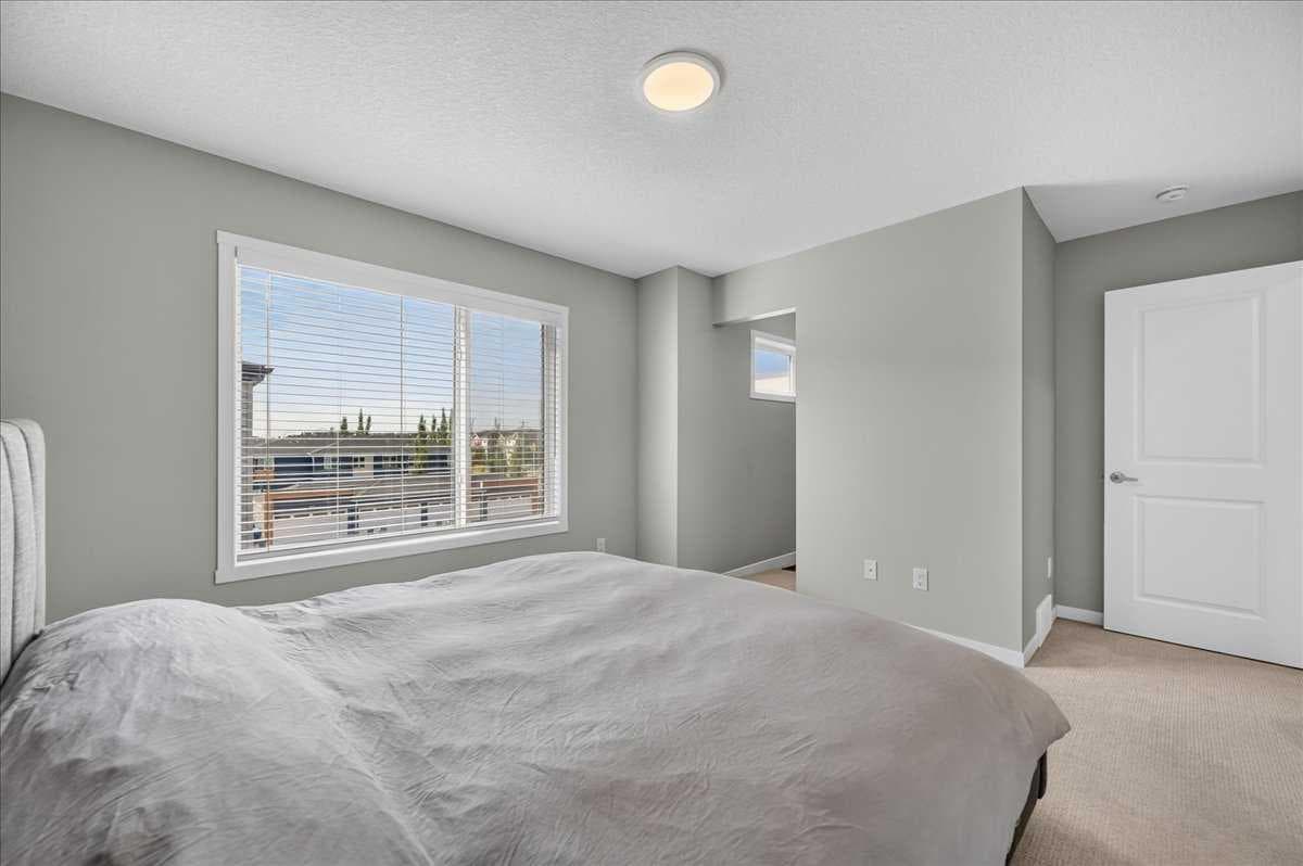 401, 81 Midtown Boulevard SW