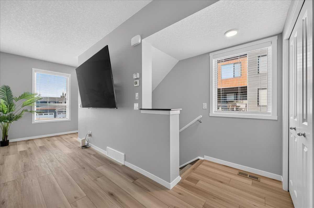 401, 81 Midtown Boulevard SW