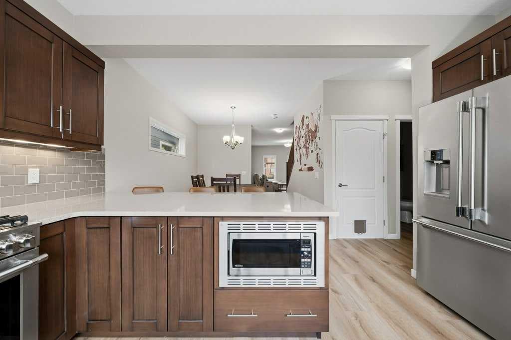 146 Mahogany Grove SE