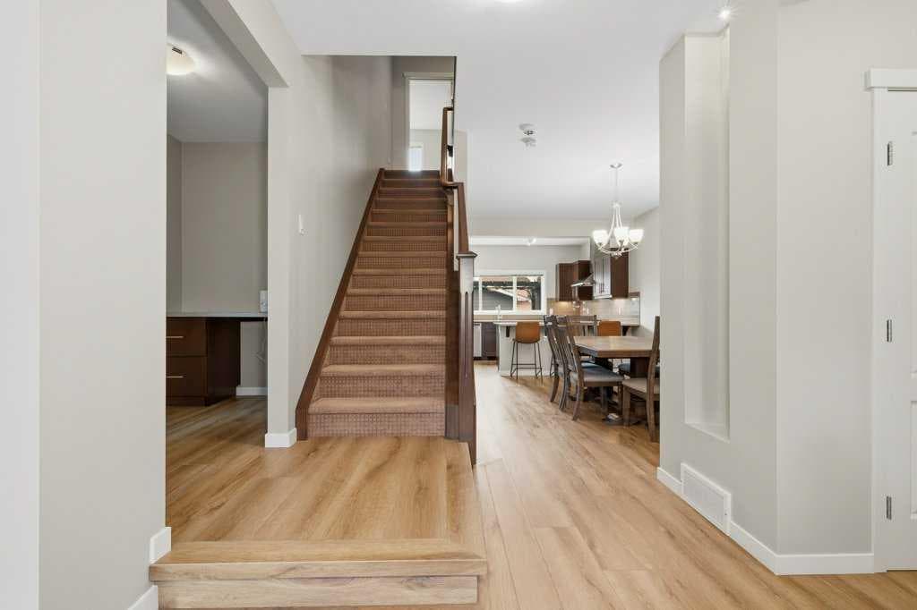 146 Mahogany Grove SE