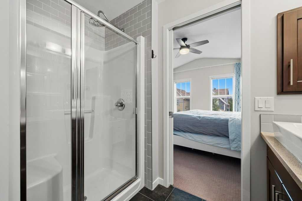 146 Mahogany Grove SE