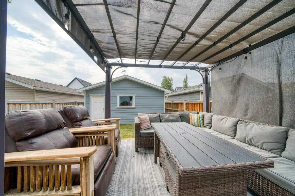 146 Mahogany Grove SE