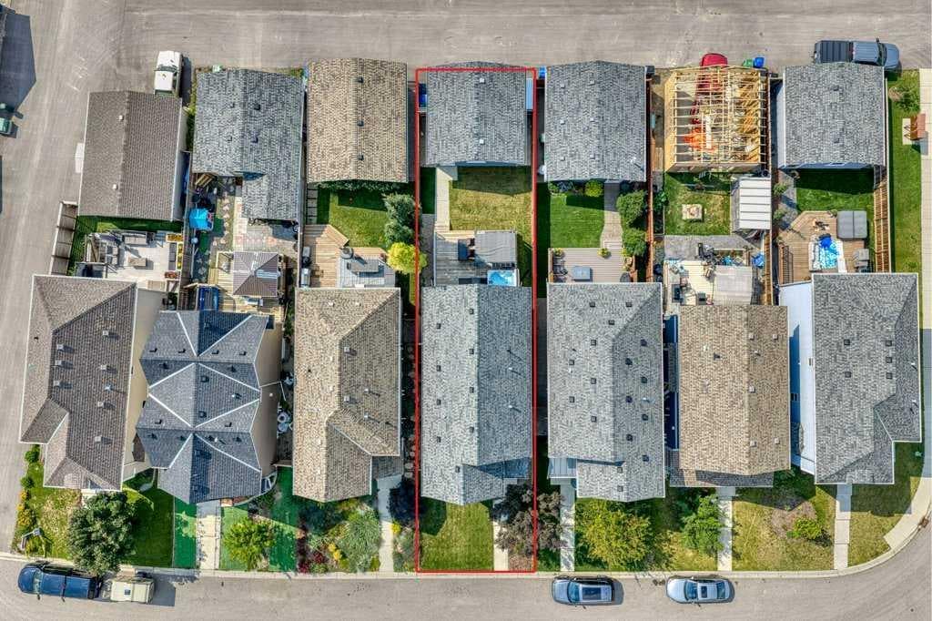 146 Mahogany Grove SE