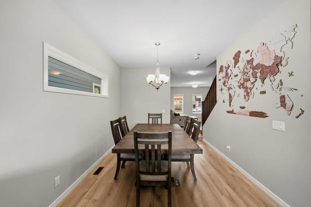 146 Mahogany Grove SE