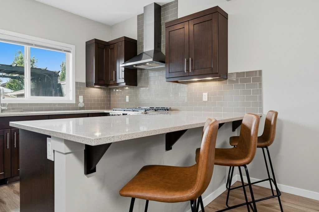 146 Mahogany Grove SE