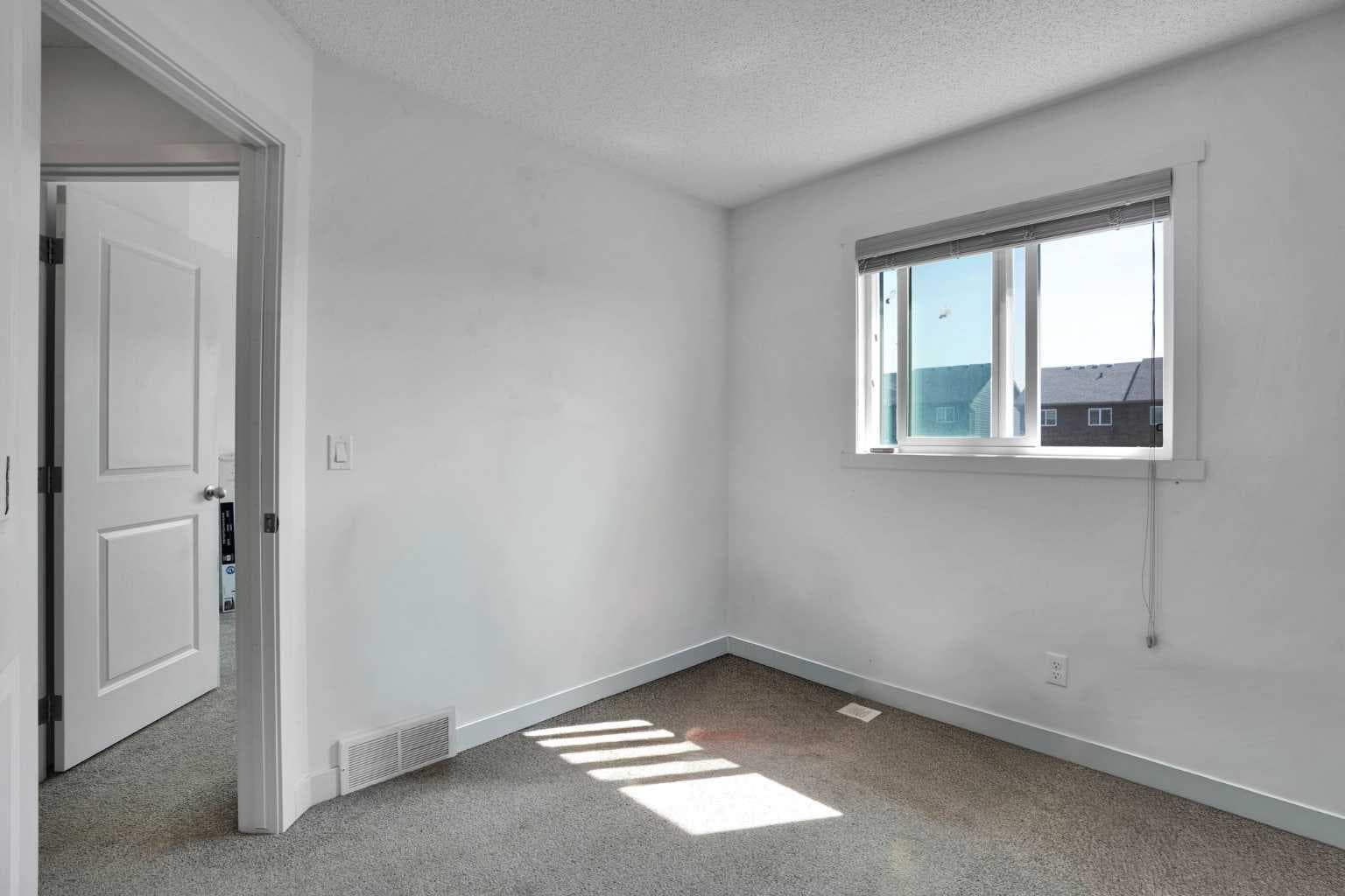189 Carringvue Way NW