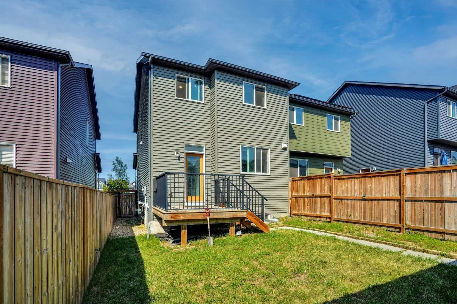 189 Carringvue Way NW