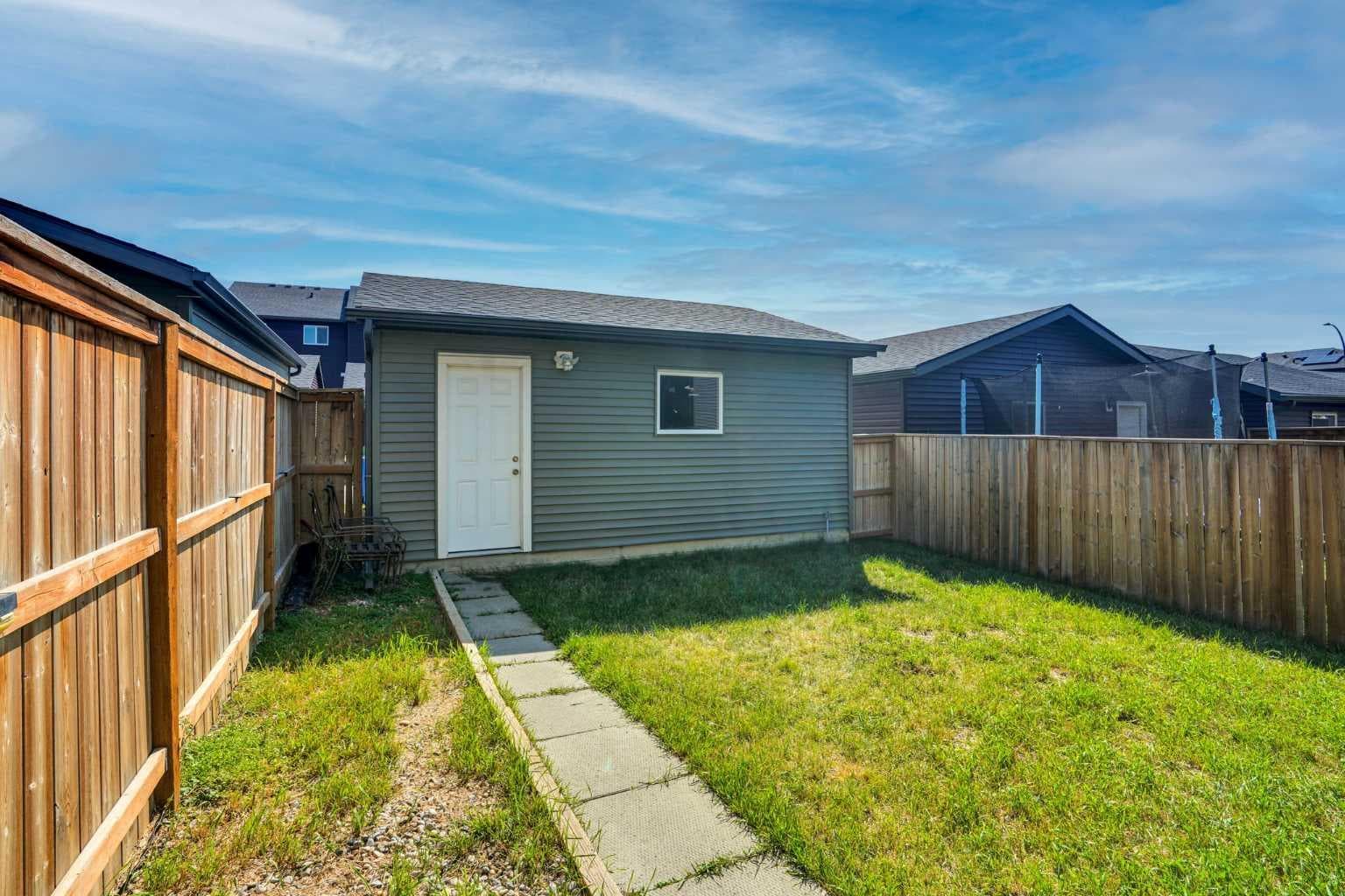 189 Carringvue Way NW