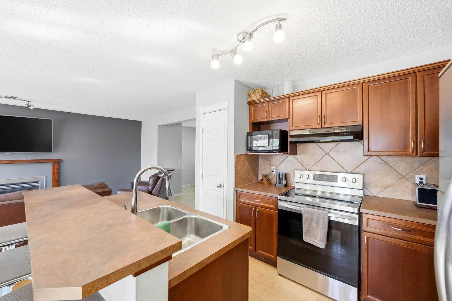 78 Cougar Plateau Way SW