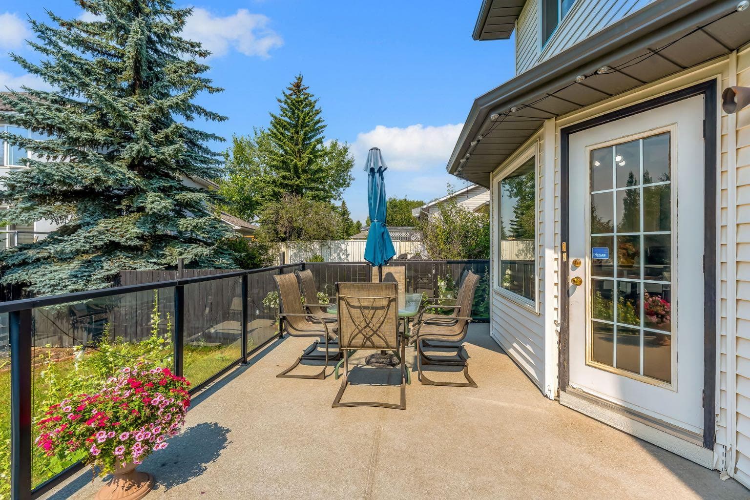 11 Arbour Summit Close NW