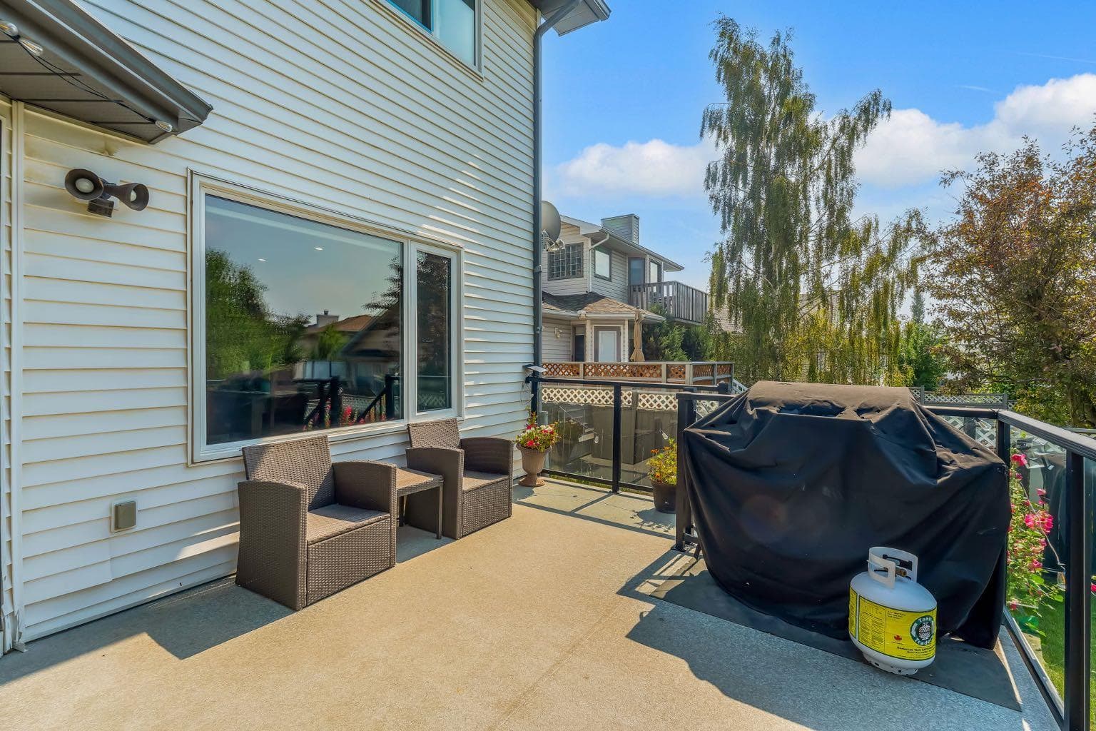 11 Arbour Summit Close NW