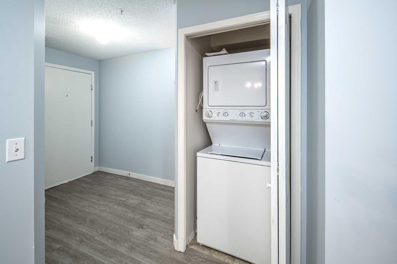 201, 6000 Somervale Court SW