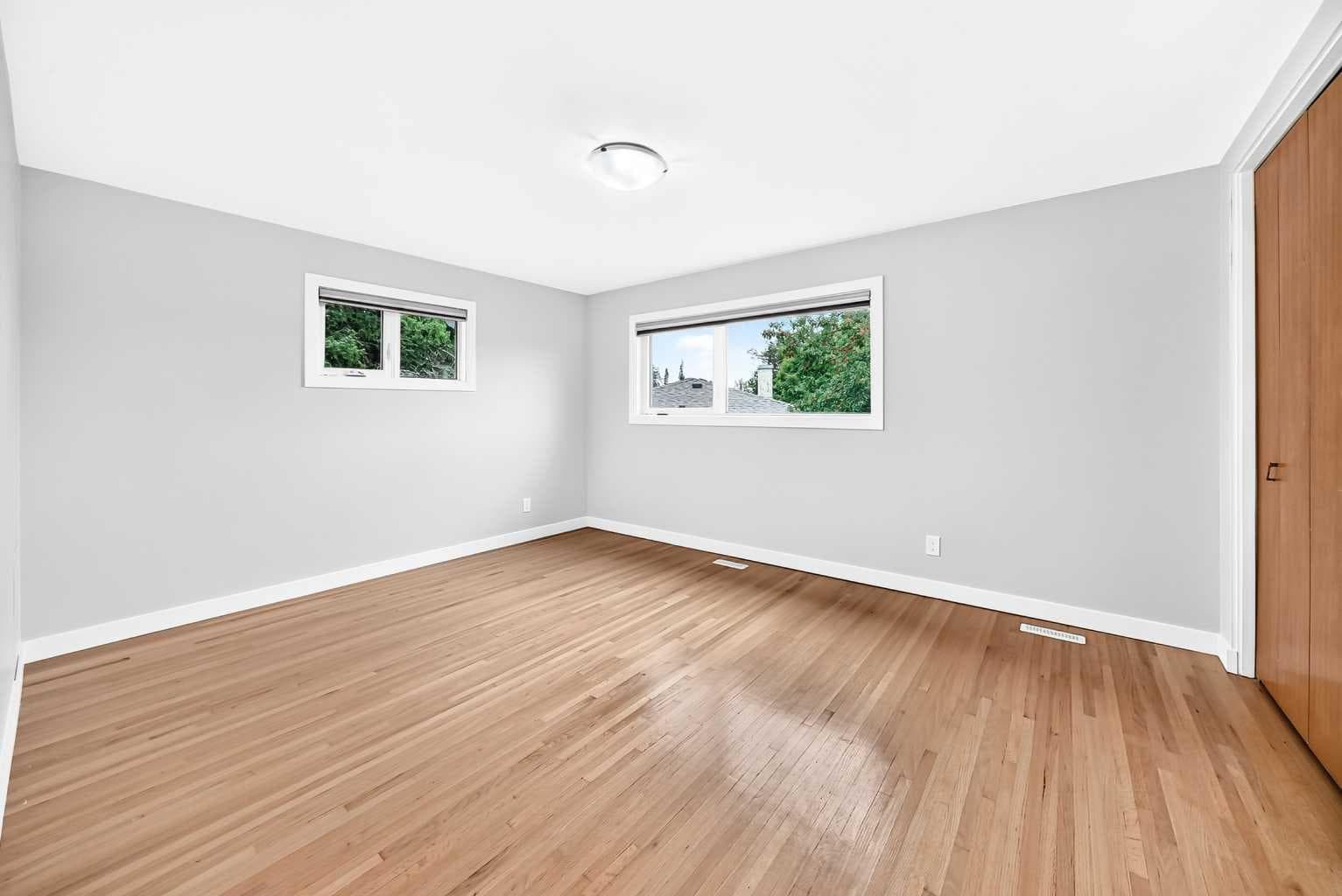 173 Cornwallis Drive NW