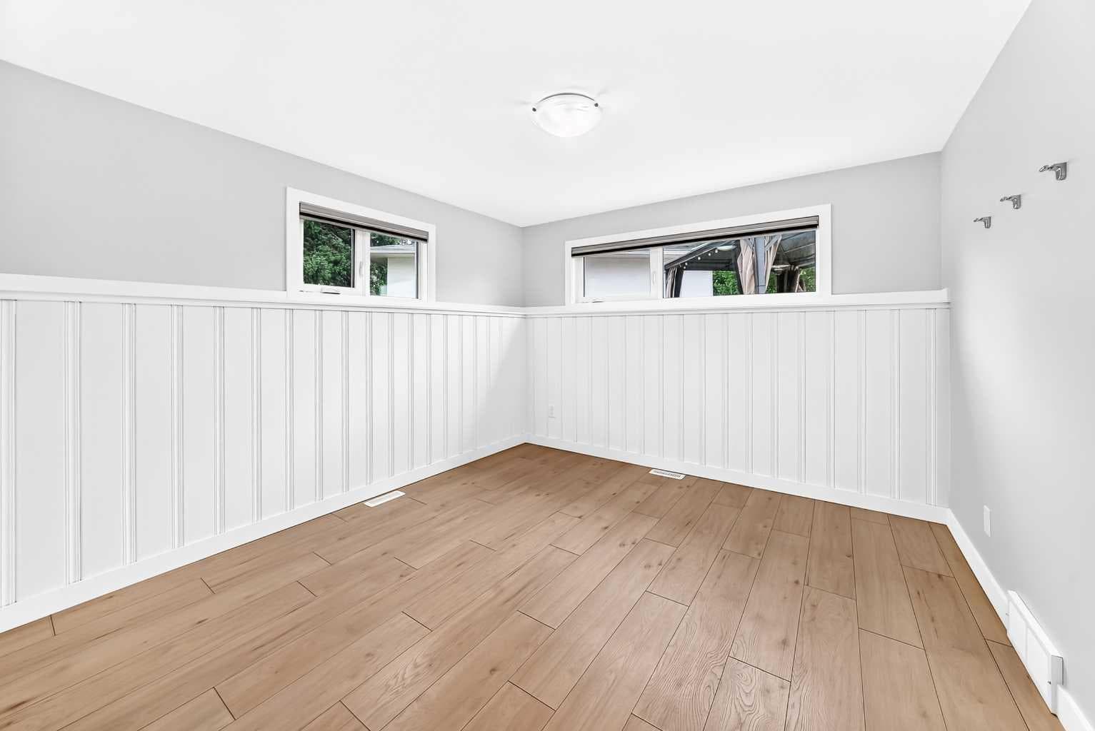 173 Cornwallis Drive NW