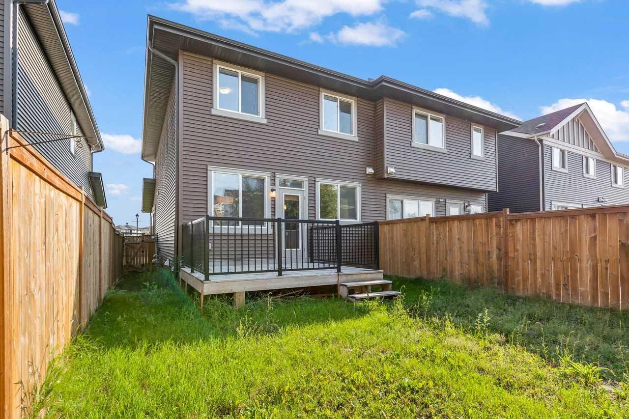 14 Kingfisher Crescent SE