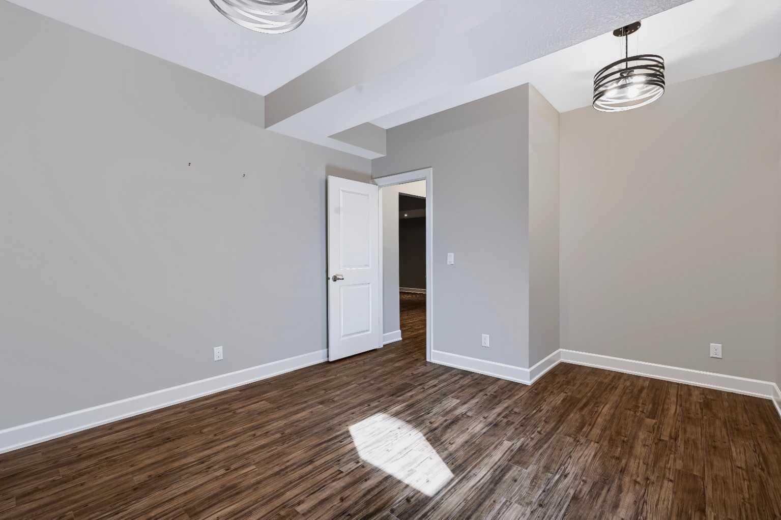 924 East Lakeview Road 