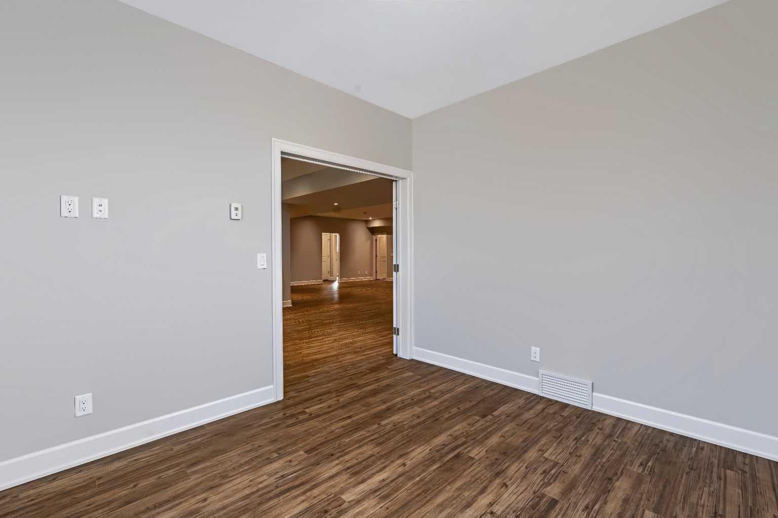 924 East Lakeview Road 