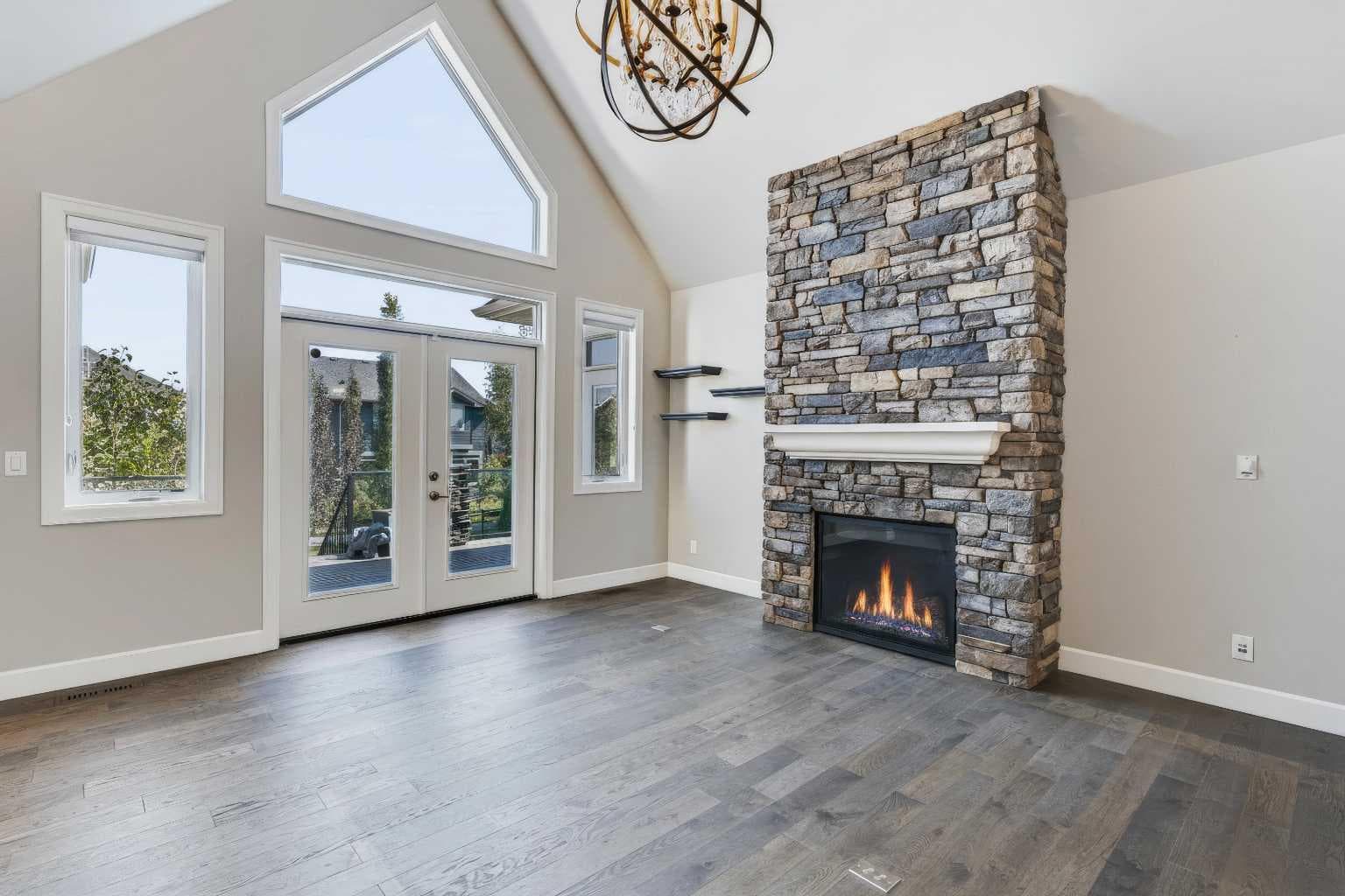924 East Lakeview Road 