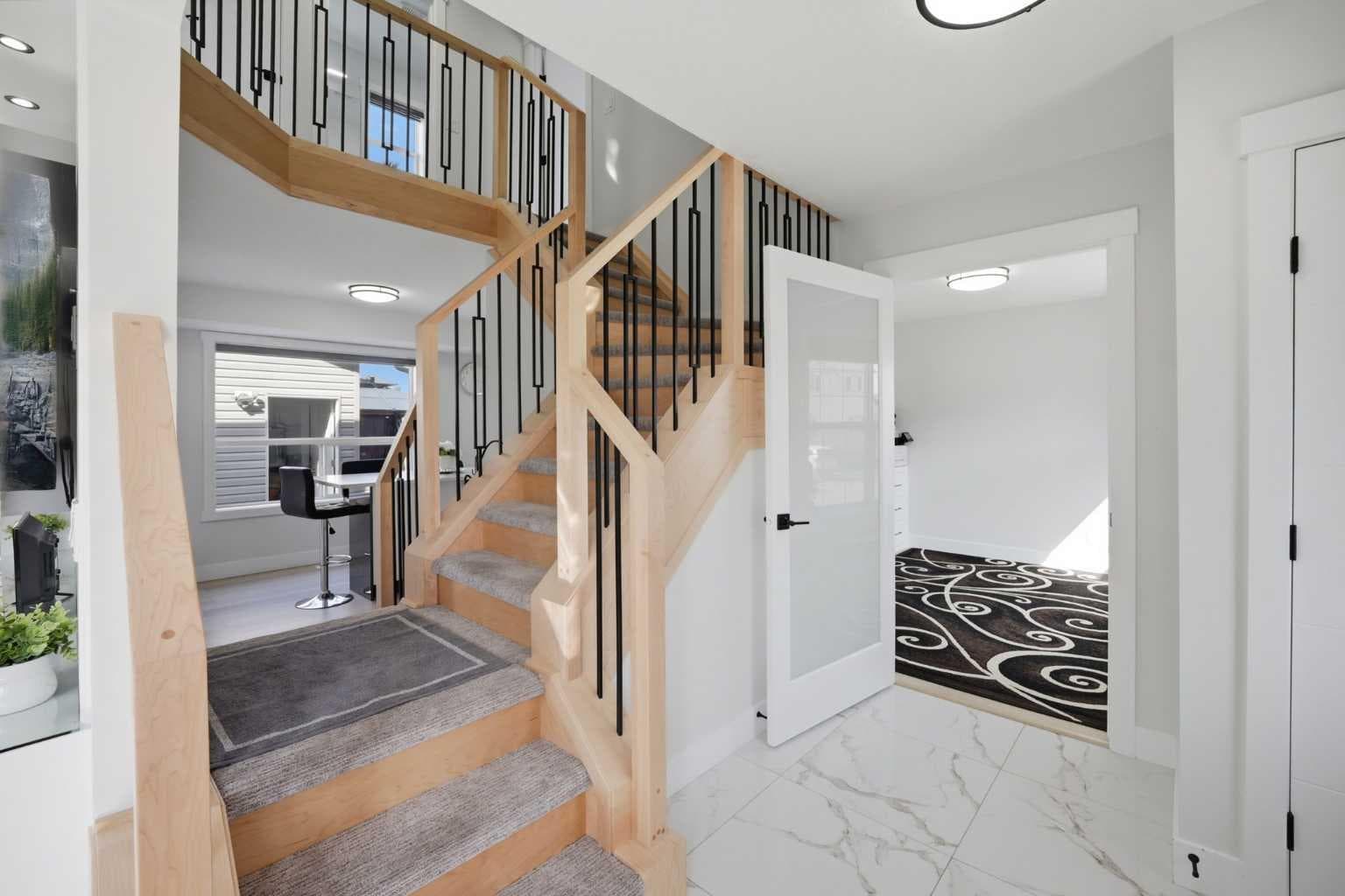 7916 Martha's Haven Park NE