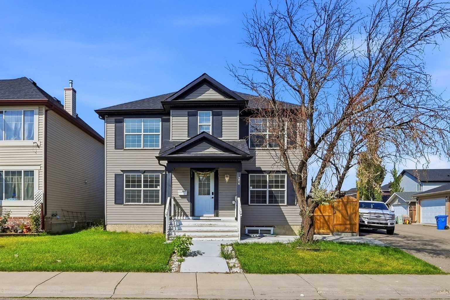 7916 Martha's Haven Park NE