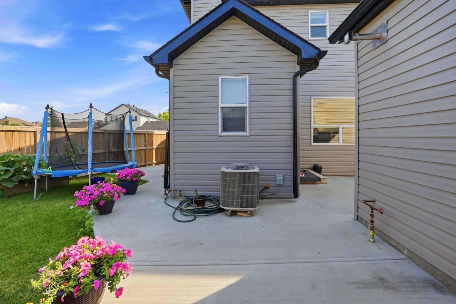 7916 Martha's Haven Park NE