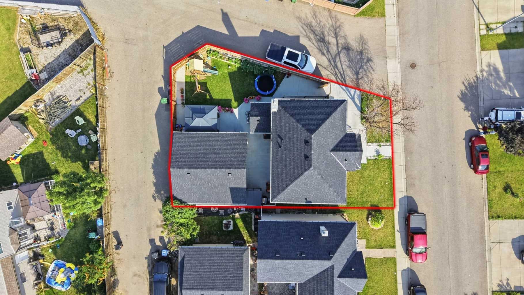 7916 Martha's Haven Park NE
