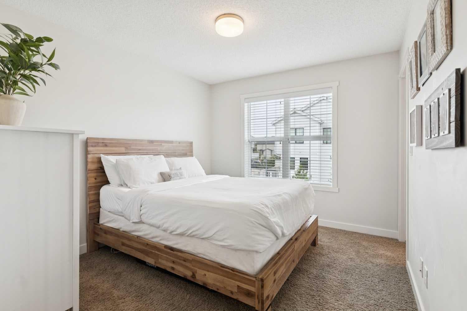 206 Nolanfield Villas NW