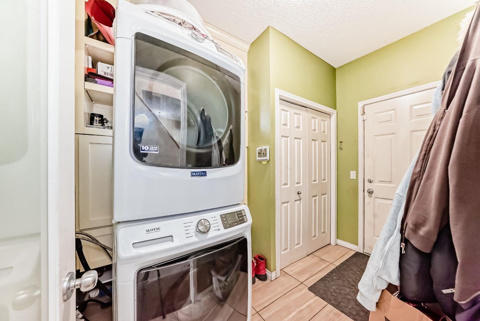 16 Saddlecrest Park NE