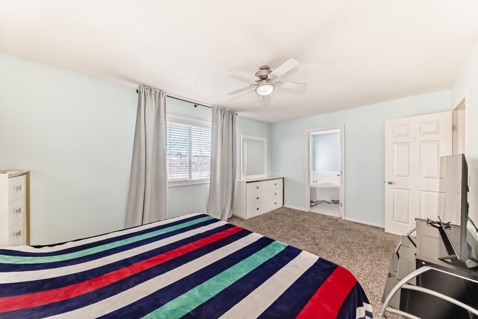 16 Saddlecrest Park NE